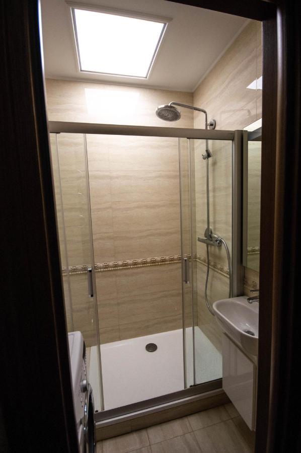 Kyiv Classic Apartment Екстер'єр фото